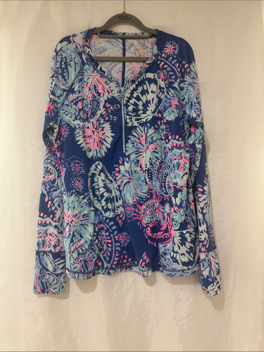 Lilly Pulitzer XL Delaynee Luxletic Top Rashguard